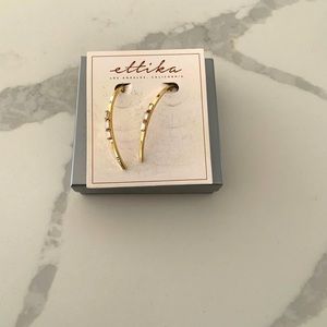 NWT Ettika gold earrings